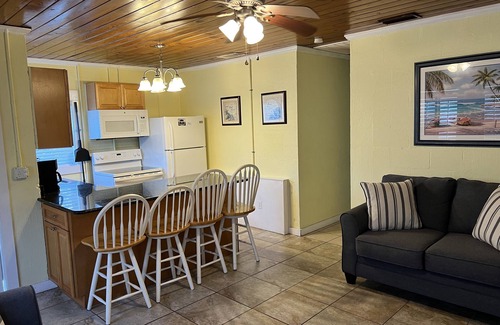Laguna Beach Estates Cottage | Family Vacation Beach Cottage ~ Across from the Beach