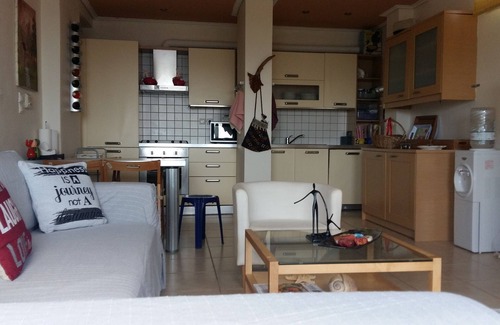 Karystos Condo | Family vacation in New Styra, Evoia. Only 1.5 hrs from Athens!