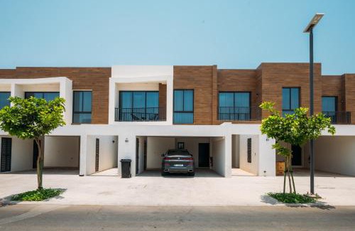 Mina Al Arab Villa | Family vacation villa with private pool and access to beach