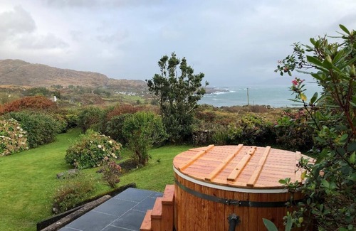 Caherdaniel House | Family Vacation with sea views, use of Kayak and bikes.