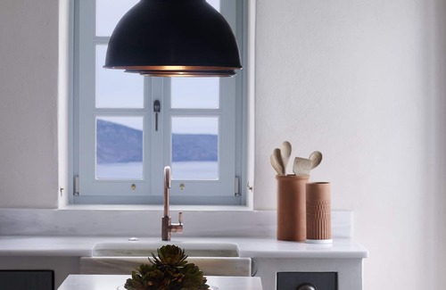 Plaka House | family Villa in Plaka with the most spectacular view on the island