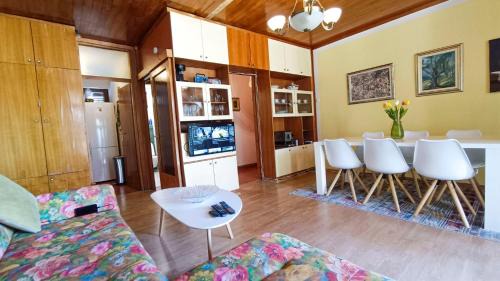 Promajna Villa | Family villa on the coast
