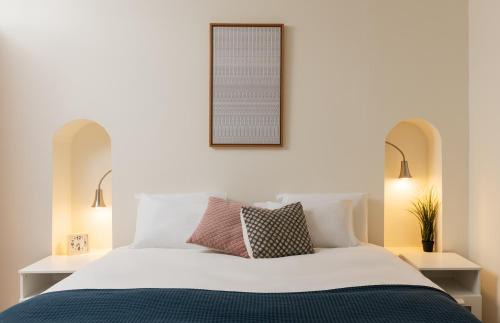 Artists Colony Villa | Family Villa - Prime Location Old City