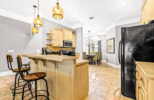 Village of Sugar Beach House | Family Villa with Sun Deck, Patio, Private Pool, Grill - Full Kitchen + WiFi