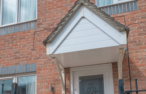 Corby House | FamilyFriendly- PrivateGarden- FreeParking- w/d