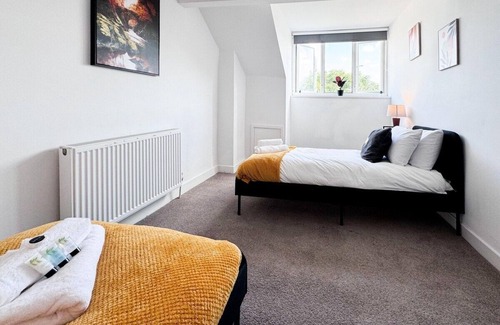 Hillsborough House | FamilyRelocation I Contractors I Business