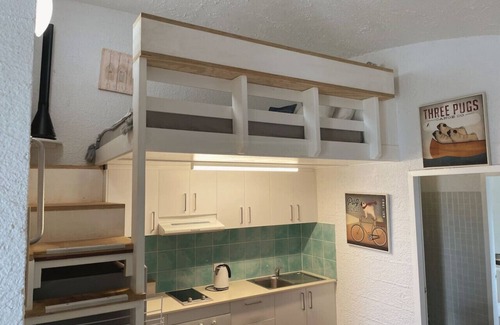 Trinity Beach Apartment | Famous Beachfront Dome at Trinity Beach Sleeps 4