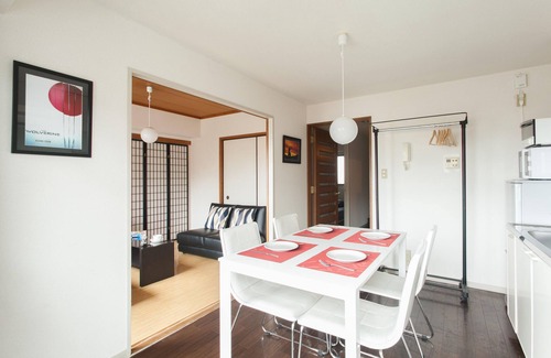 Toshima Apartment | Famous Japanese Gardens by walk