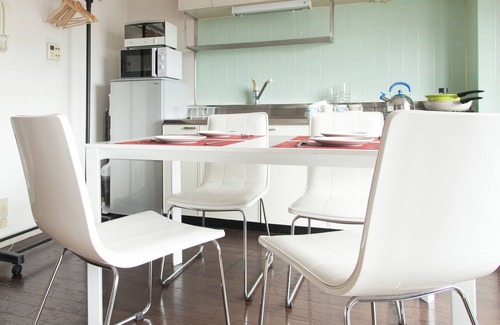 Toshima Apartment | Famous Japanese Gardens by walk
