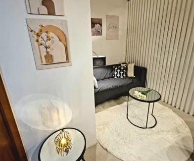 Bagumbayan Apartment | Fancy Suite near Eastwood with Awesome Balcony!