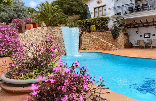 Sant Cebria de Vallalta Villa | Fantastic pool, garden and great views. Free wifi, a/c