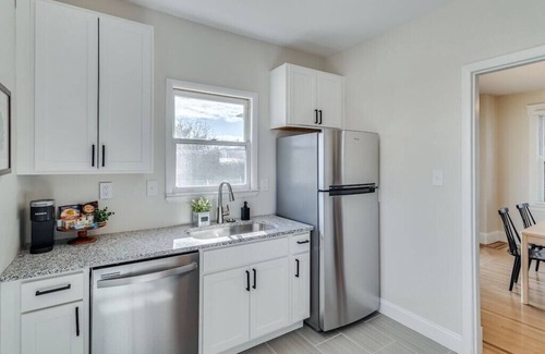 Oakley House | Fantabulous 2BR Oakley home! One block to popular Oakley square!