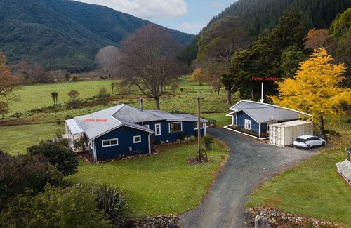 Saint Omer House | Fantail Cottage Kaiuma Bay - Havelock Holiday Home