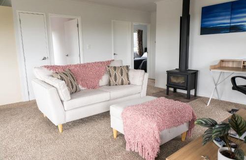 Whatawhata House | Fantail Cottage