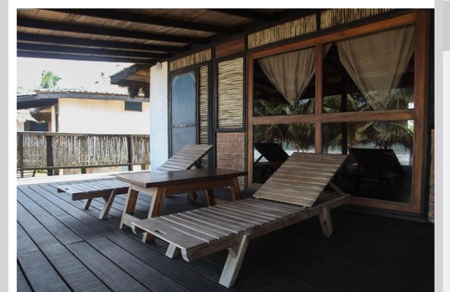 Busua Hotel | FANTAS FOLLY BEACH LODGE