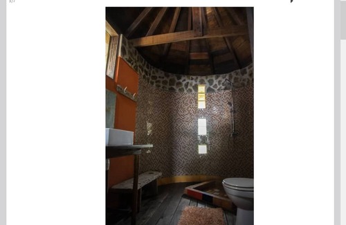 Busua Hotel | FANTAS FOLLY BEACH LODGE