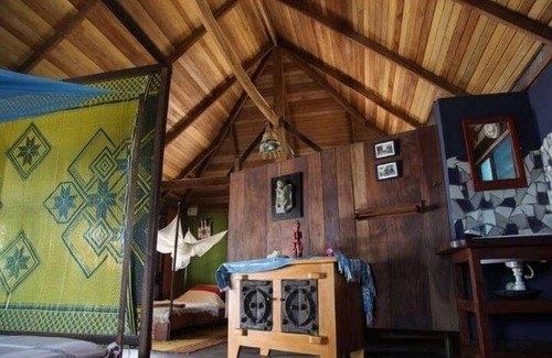 Busua Hotel | FANTAS FOLLY BEACH LODGE