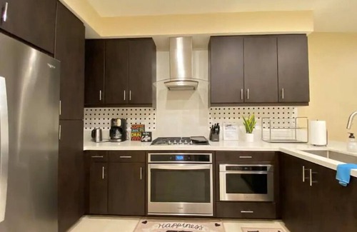 Irvine Business Complex Apartment | Fantastic 1 BR Near UCI/Disney/Airport/Beach
