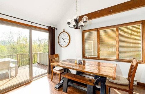 The Galena Territory House | Fantastic 3 Bedroom Getaway next to Lake Galena!