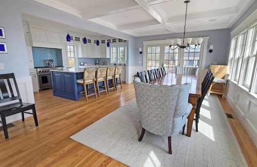 East Falmouth House | Fantastic 4 Bedroom WATERFRONT