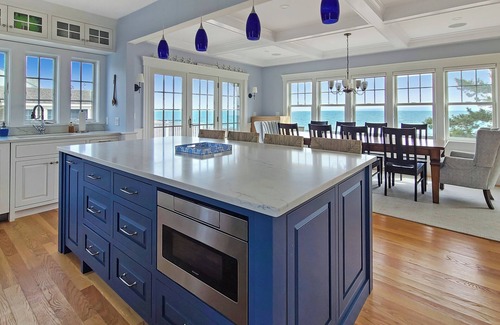 East Falmouth House | Fantastic 4 Bedroom WATERFRONT