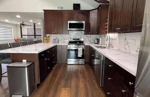 Lake Arrowhead Cabin | Fantastic 4-bedroom cabin. Amazing Game Room.