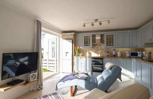 Porthtowan Apartment | Fantastic Apartment 60m from the Beach