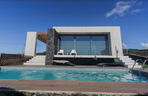Angra do Heroismo Hotel | Fantastic Casa das Cinco - Azores