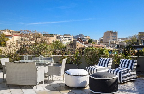 Psirri Apartment | Fantastic Central Athens Suite with Rooftop Deck