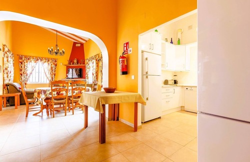 Alcaucin Villa | Fantastic chalet indicated especially for families.