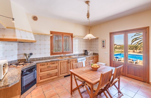 Campos Villa | Fantastic Country House with Pool, Terraces, Garden, Air Conditioning & Wi-Fi