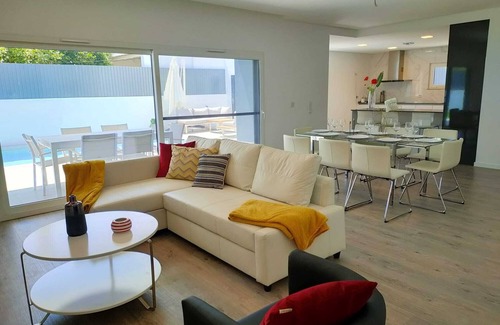 Sao Simao House | Fantastic holiday home with heated pool