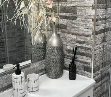 Falkirk Villa | Fantastic home in Brightons, Falkirk.