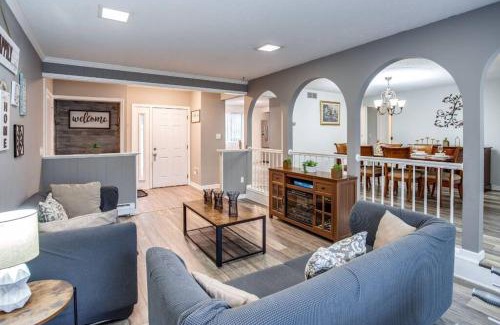 Gates-North Gates House | Fantastic Home Near DWTN/Airport