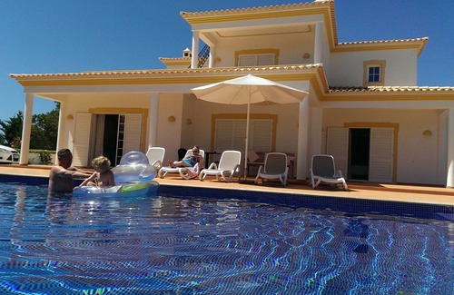Vale de Parra Villa | Fantastic Large Luxury Villa with Heated Pool. Available 12 - 27 July £2700 pw