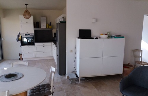 Saint-Cyr-sur-Mer Apartment | Fantastic location, just cross the road and you are on the beach !