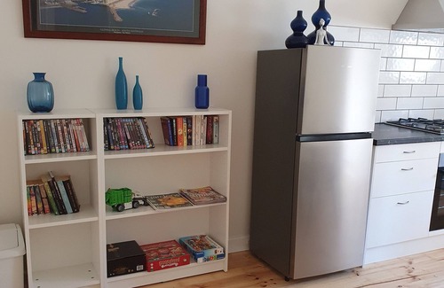 Glenelg East Apartment | Fantastic location, only a short walk to Jetty Rd or hop on a tram to the city.