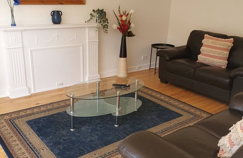 Glenelg East Apartment | Fantastic location, only a short walk to Jetty Rd or hop on a tram to the city.