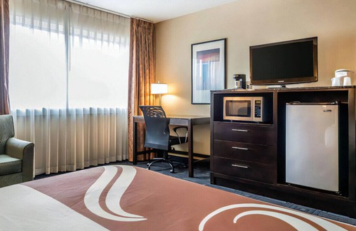 East Bloomington House | Fantastic Place! Enjoy Our Sparkling Indoor Pool