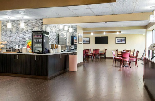 East Bloomington House | Fantastic Place! Enjoy Our Sparkling Indoor Pool