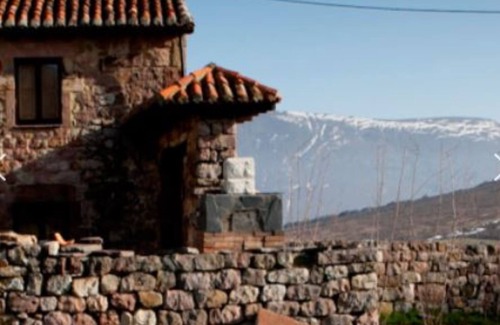 Valberzoso Cottage | Fantastic rural house "La Hornera de la Abuela"