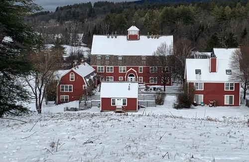 Londonderry Condo | Fantastic Ski & Summer retreat in Londonderry Vermont