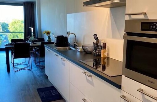 's-Hertogenbosch Apartment | Fantastic Studio with free private car parking