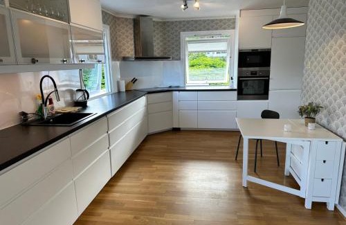 Fevik Villa | Fantastisk opplevelse i sør! Nydelig & avslappende