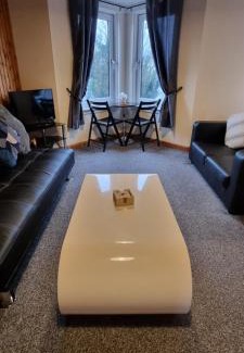Kirkcaldy Apartment | Faodail, 1 Bed Studio apartment at Ravenscraig Castle and Park