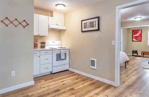 Southeast Salem Apartment | Far East Escape: Zen apartment, Japanese tea table