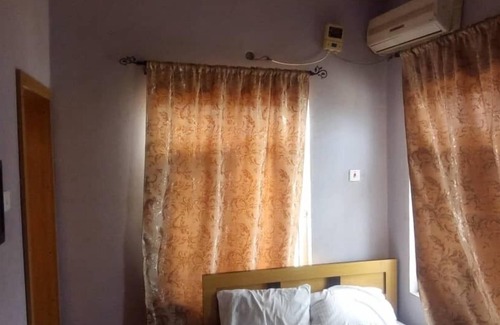 Ojokoro Hotel | Fara Hotel & Suite