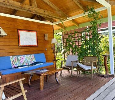 Teahupoo Apartment | Fare JUANITA PITI