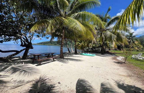 Teahupoo Cabin | Fare Mama Rota