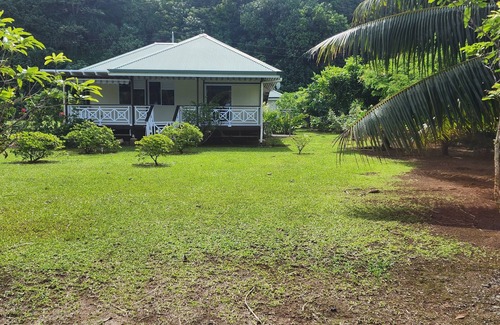 Teahupoo Cabin | Fare Mama Rota